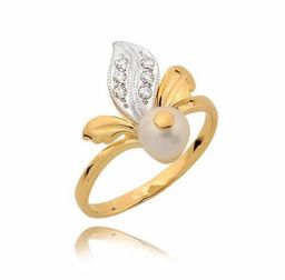 Śliczny złoty pierścionek z perłą