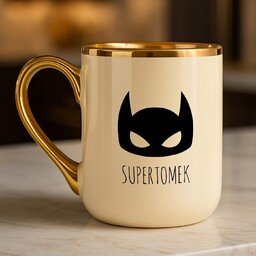 Kubek ceramiczny ze złotym rantem i uchem