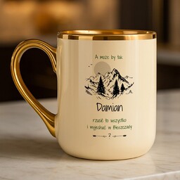 Kubek ceramiczny ze złotym rantem i uchem