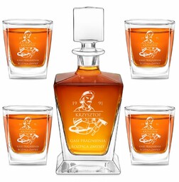 Karafka do whisky pyramid z 4 szklankami capitol