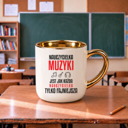 Nauczycielka muzyki jest jak każda nauczycielka, tylko fajniejsza