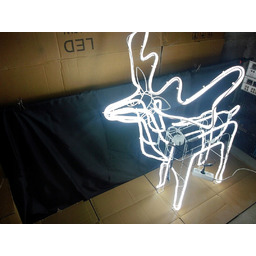 Duży Renifer Zimno Biał Z Węża Neon Led