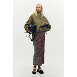 Ołówkowa spódnica z dzianiny