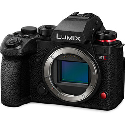 Panasonic Bezlusterkowiec Lumix S1II (DC-S1M2E) + Sigma 200mm
