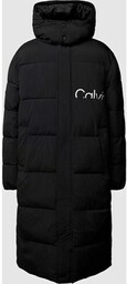 Płaszcz pikowany z nadrukiem z logo model ‘ESSENTIALS’