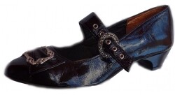 Wycofany z oferty czółenko kaczuszka 3 cm pasek