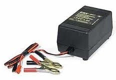 AUTOMATYCZNA ŁADOWARKA EST - 507 12V/1,5A