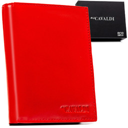 Skórzane, czerwone etui na dokumenty bez zapięcia zewnętrznego