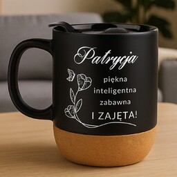 Kubek ceramiczny czarny z przykrywką dla żony dziewczyny