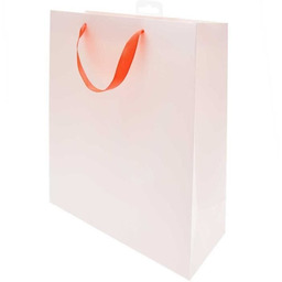 Różowa torba na prezenty 26 x 32 cm