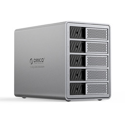 Macierz dyskowa 9858T3 z Thunderbolt 3 na 5