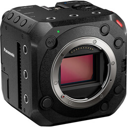 Panasonic AW-UB50 4K - cyfrowa kamera kinowa typu
