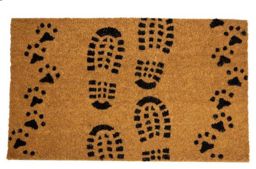 Wycieraczka kokosowa ślady