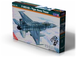 Mastercraft, F-16CJ-52 Tiger Demo Team 1:72, Model