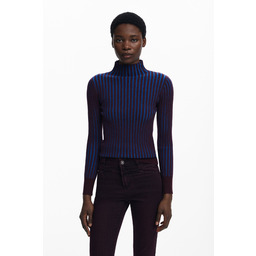 Dopasowany sweter prążkowany