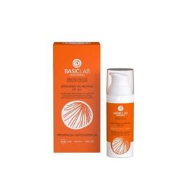 BasicLab Protecticus Lekki Krem Ochronny SPF50+ prewencja