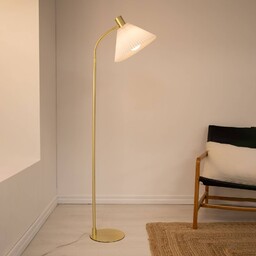 Markslöjd Lampa stojąca Mira, mosiężny / złoty, salon