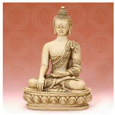 Figurka Buddhy wykonany w jasnej żywicy, wysokość 17cm