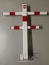 BLOKADA PARKINGOWA JEŻYK BIAŁO-CZERWONA NA KŁÓDKĘ (6) -