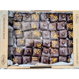 DUBAJKI Ciasto biszkoptowe z kremem pistacjowym i polewą