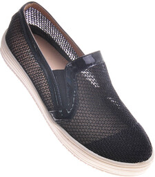 Ażurowe czarne tenisówki slip on