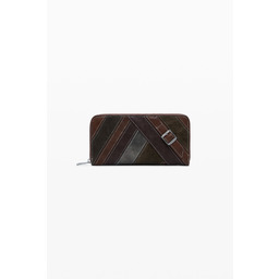 Duży portfel z ozdobnymi paskami