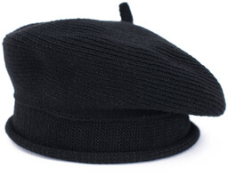 Beret Niebanalny
