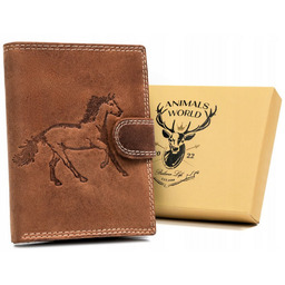 Duży, skórzany portfel męski w orientacji pionowej zapinany