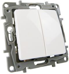 Łącznik schodowy podwójny 10A Niloe Legrand 764502