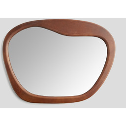 Asymetryczne lustro w drewnianej ramie divalo