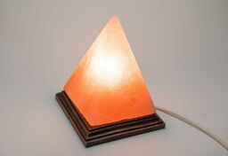 Lampa solna Piramida L