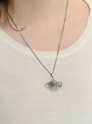 Zawieszka srebrna - Miłorząb szary średni