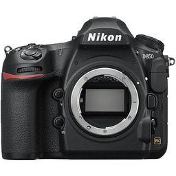NIKON Lustrzanka Nikon D850 + dodatkowy akumulator EN-EL15C