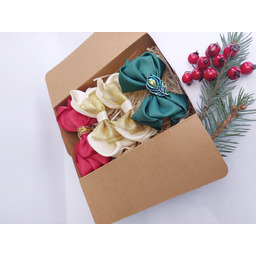 Zestaw świątecznych kokardek do włosów zielona z pawim