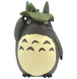 Figurka Ghibli - Totoro with Leaf (My Neighbor