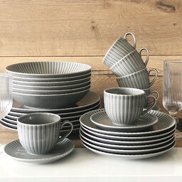 Serwis obiadowo kawowy talerze filiżanki Lubiana Daisy 30