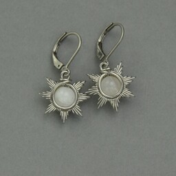 Pakamera Małe kolczyki słoneczka kamień księżycowy wire wrapping