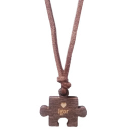 Puzzel - drewniany wisiorek na rzemyku z grawerem