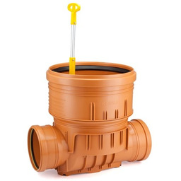 Kineta z zasuwą burzową do rury wznoszącej litej