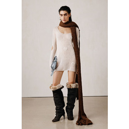 Sukienka haftowana studio