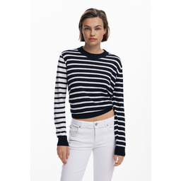 Sweter w poziome paski