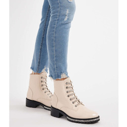 Beżowe botki trapery z suwakiem