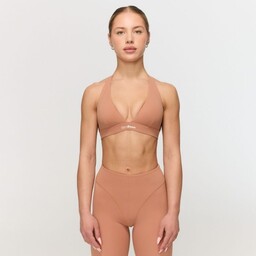 GymBeam Biustonosz sportowy Fierce Halter Caramel