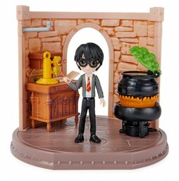 Harry Potter Wizarding World Klasa eliksirów z figurką