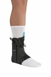 FORM FIT ANKLE BRACE (z taśmą) XS Orteza