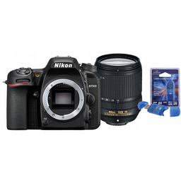 Nikon D7500 Nikon 18-140MM f3.5-5.6G Ed Vr Czytnik