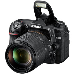 Nikon D7500 AF-S 18-140mm f3.5-5.6 G ED DX