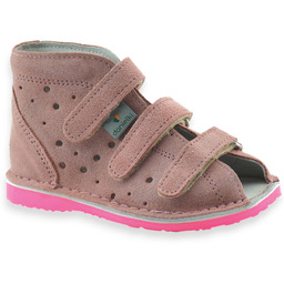 Profilaktyczne buty dla dziewczynki kapcie Danielki T125L/T135L Róż