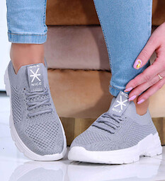 Szare wsuwane buty sportowe
