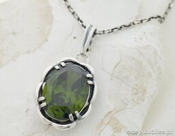 OLIVINE - wisiorek srebrny z oliwinem